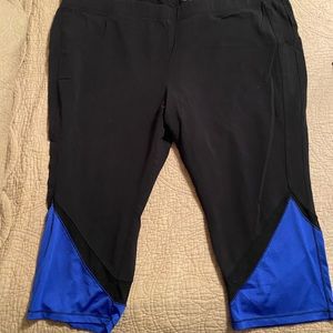 Catherine’s active Capri leggings